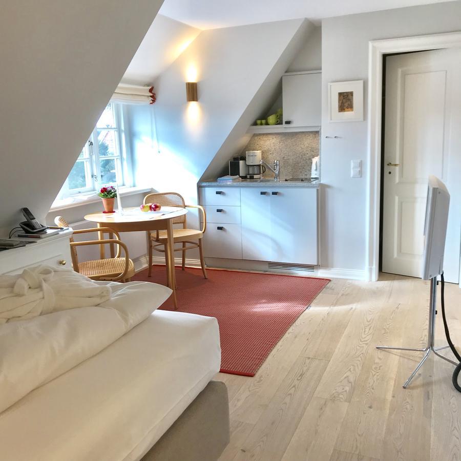 Ulenhof Appartements Wenningstedt-Braderup Екстериор снимка